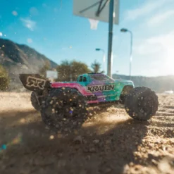 Arrma Mini Kraton 4X4 3S DSC 1/16 - Monster Truck RC Brushless - Rose (Pack Complet avec Batterie et Chargeur) ARA2508ST2