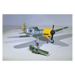 Avion Phoenix Model - Messerschmitt Bf 109 1.82m avec trains électriques ARF Size 20-26cc
