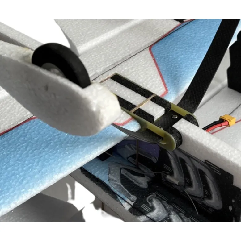 Avion RC Factory Crack Pitts XL Bleu env. 1.00m