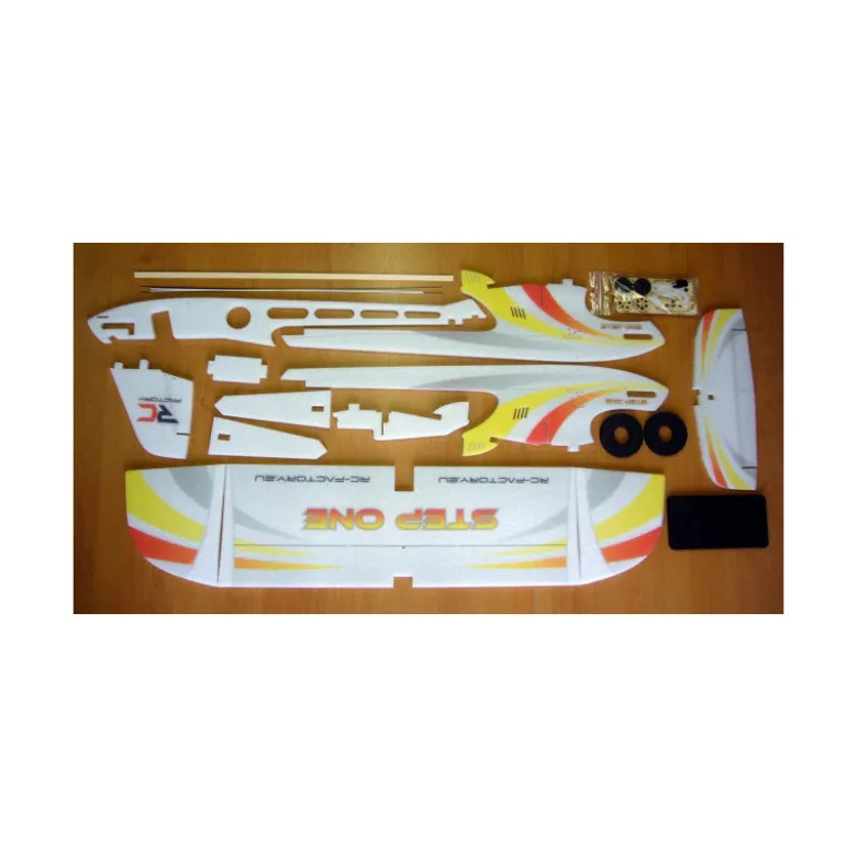 Avion RC Factory Step One Rose env. 0.85m