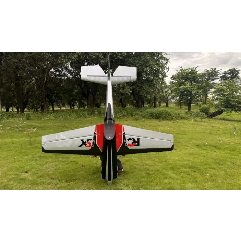 Avion Voltige - EXTRA 330SX - (env. 1,90m) - Gris noir rouge