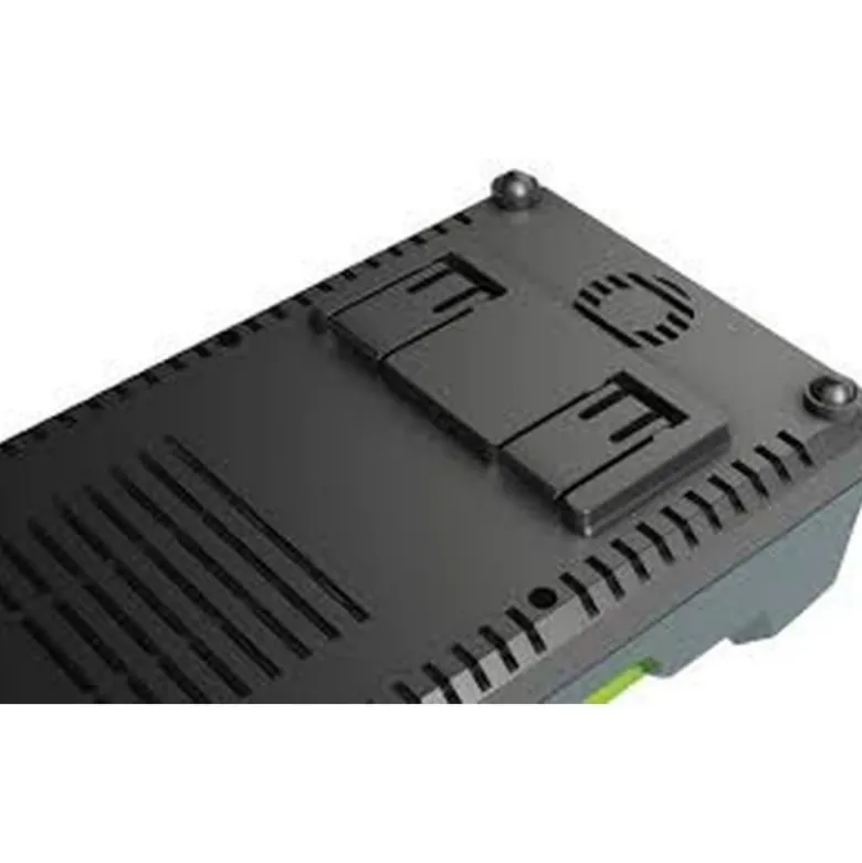 Chargeur Accu Universel MC3000 12V/220V SKYRC