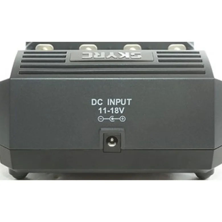 Chargeur Accu Universel MC3000 12V/220V SKYRC
