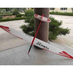 E-Tomcat EVO tout fibre env.2.49m blanc & rouge RCRCM