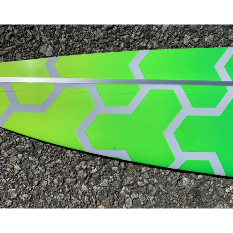 F3K AURI Wing2Part vert Honeycomb