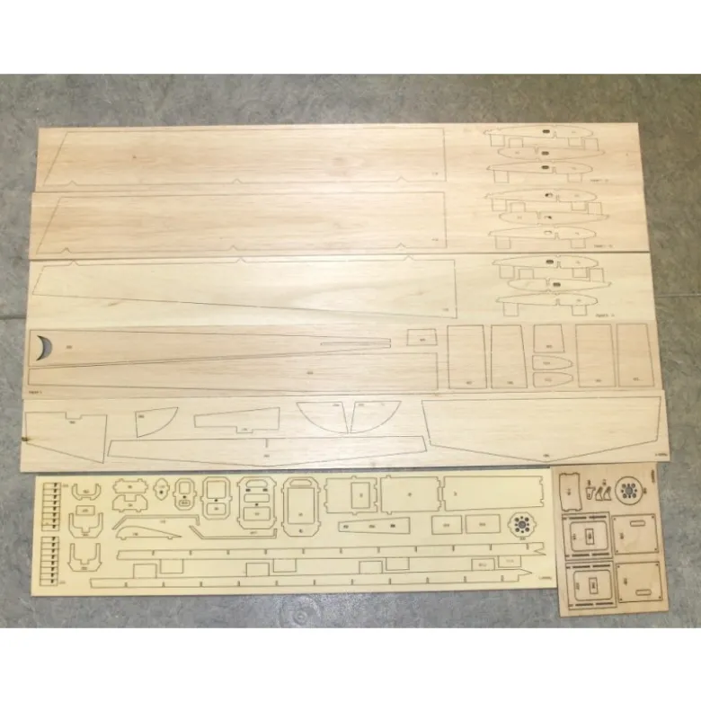 Kit à constuire Avion Racer Aeronaut Pepper env.1.22m