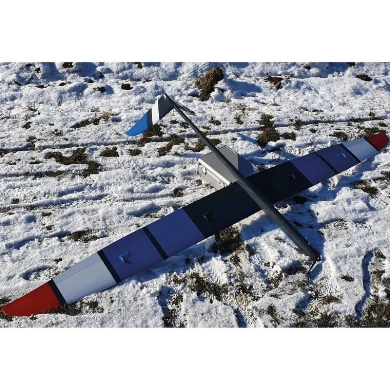 Motoplaneur Robbe Avalanche ARF env.2.80 m
