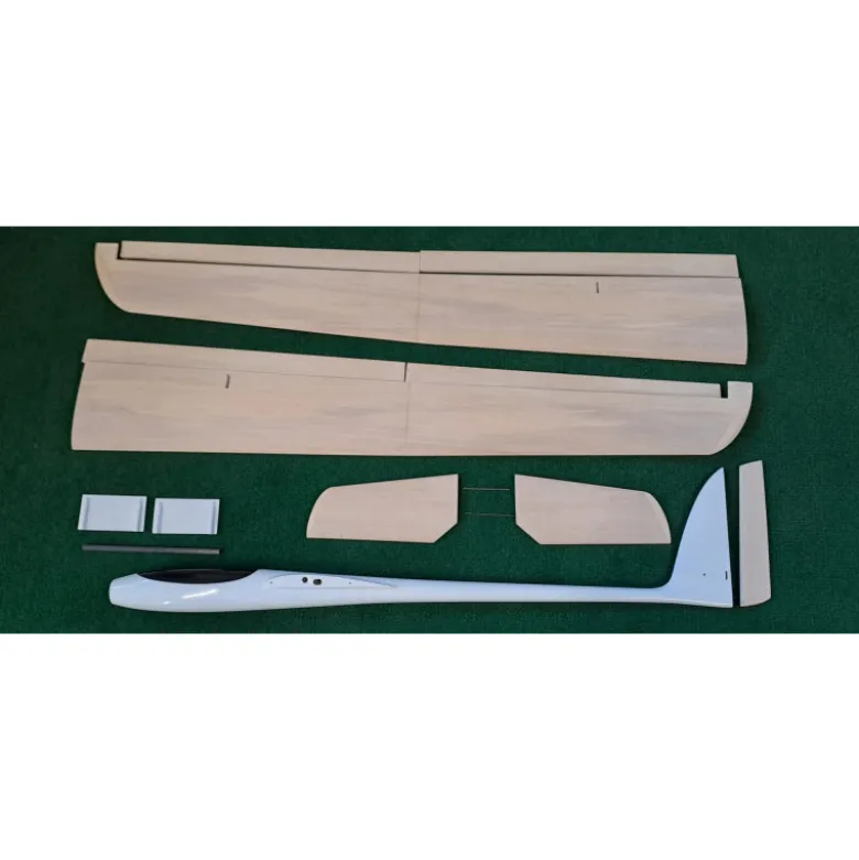 Planeur BENKA 2,60m ARC